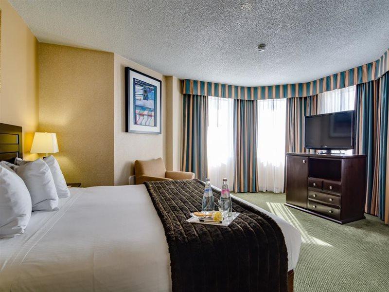 Sawridge Inn And Conference Centre Edmonton South Екстериор снимка