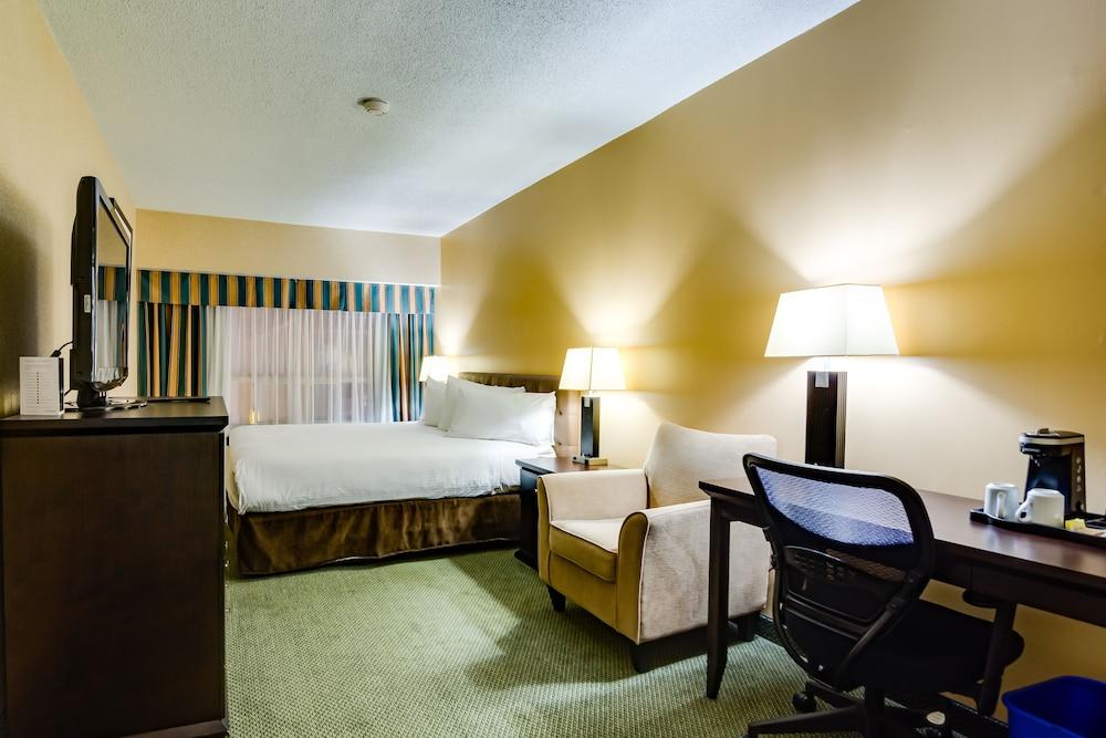 Sawridge Inn And Conference Centre Edmonton South Екстериор снимка