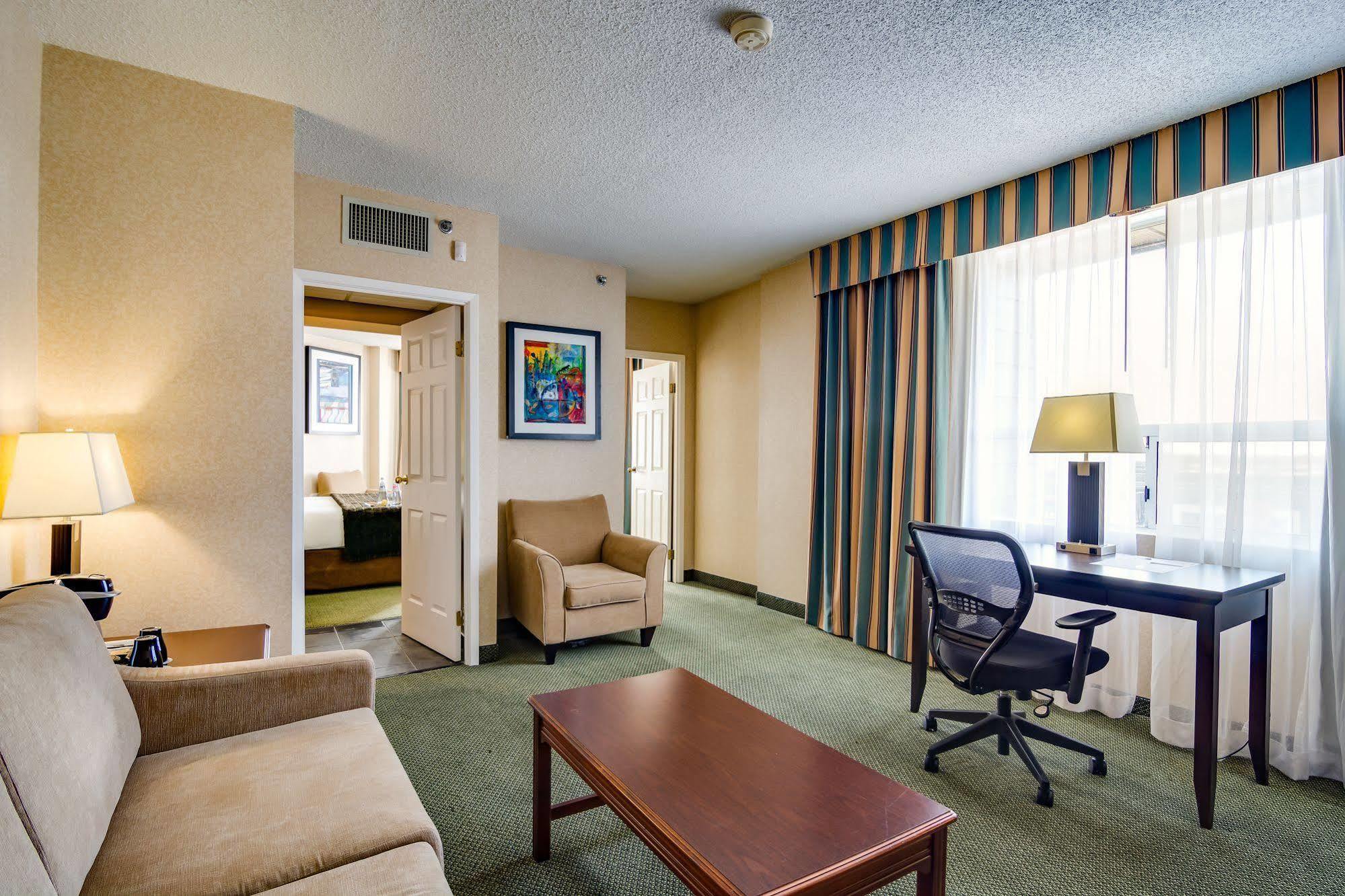 Sawridge Inn And Conference Centre Edmonton South Екстериор снимка
