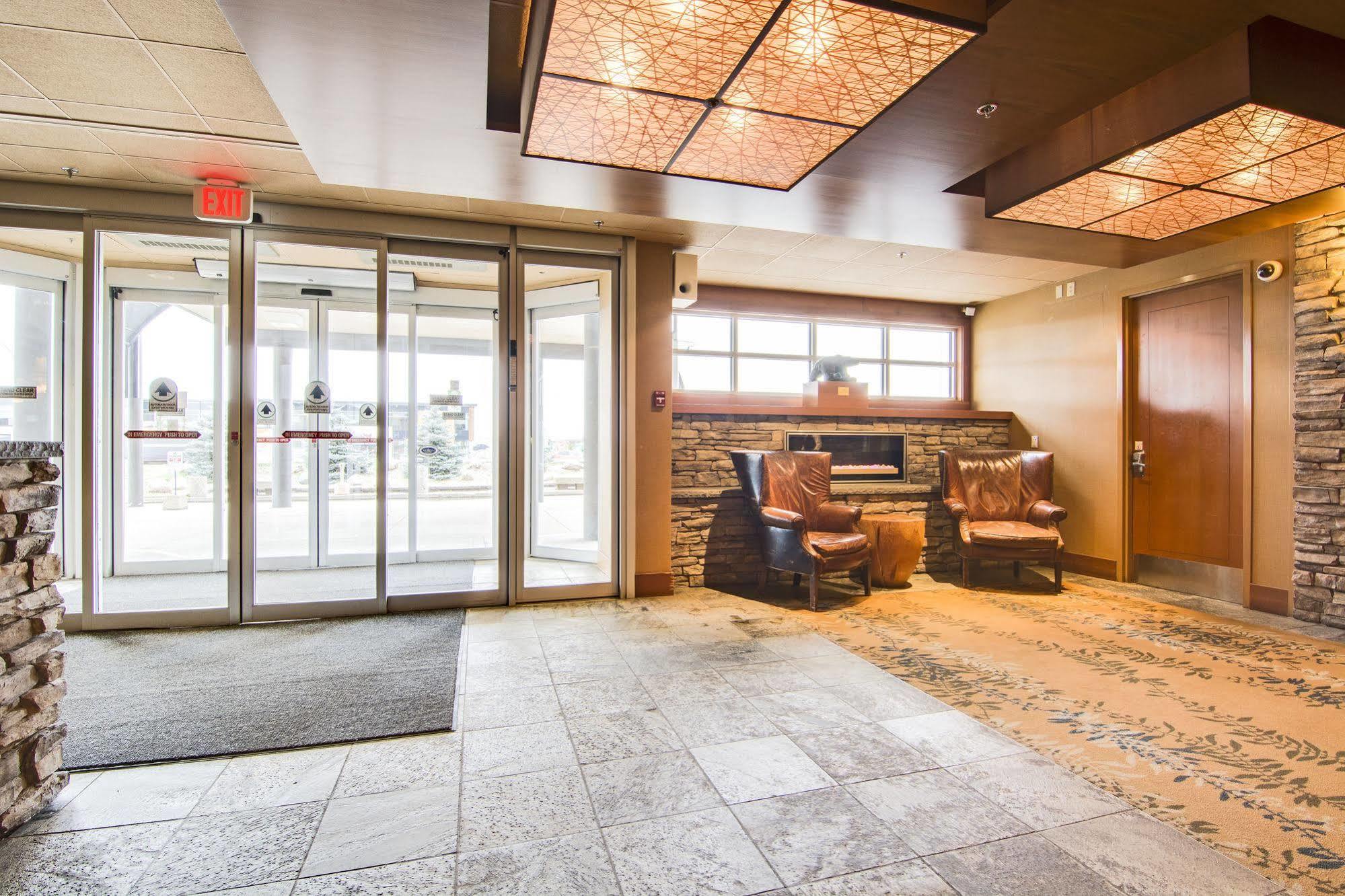 Sawridge Inn And Conference Centre Edmonton South Екстериор снимка
