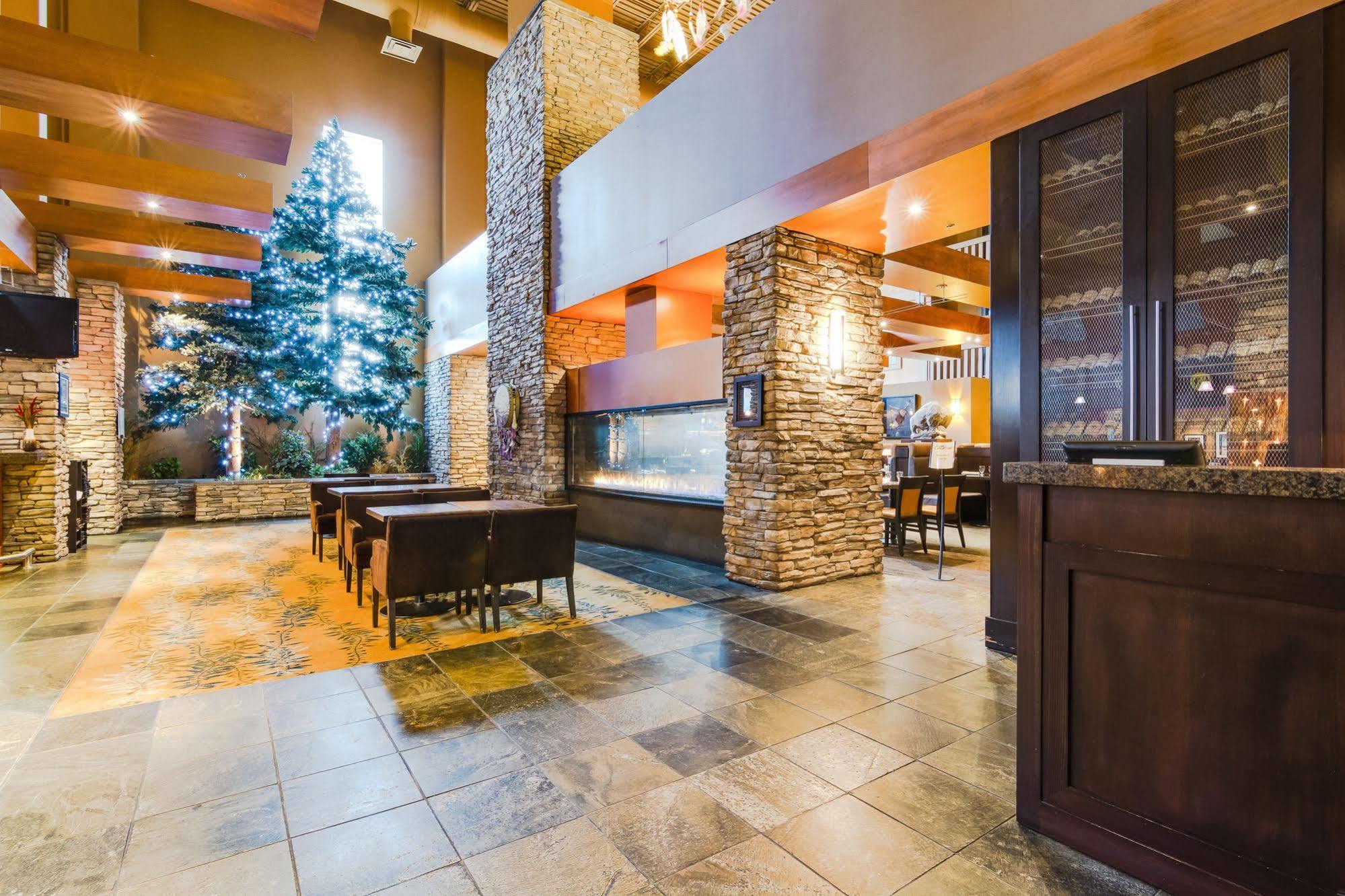 Sawridge Inn And Conference Centre Edmonton South Екстериор снимка